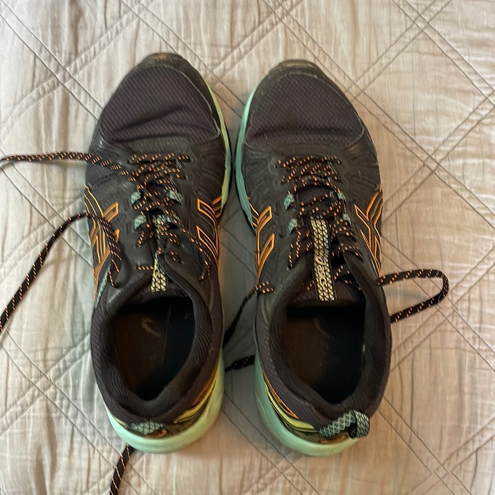 Aasics gel trail runners